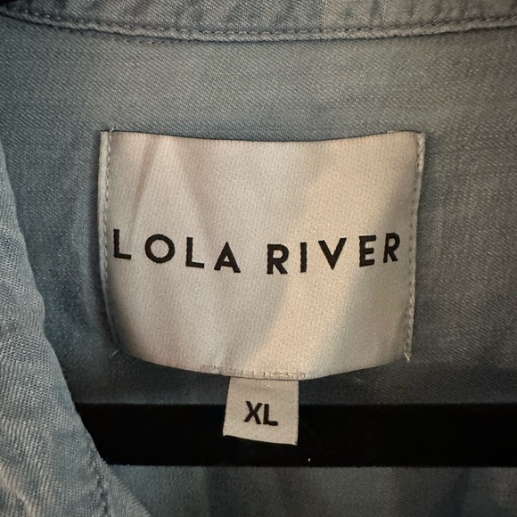 Lola River Jean button down shirt. XL long sleeves with buttons - Picture 2 of 2